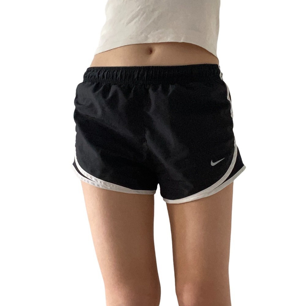 Nike Women’s Tempo Dry Core Shorts